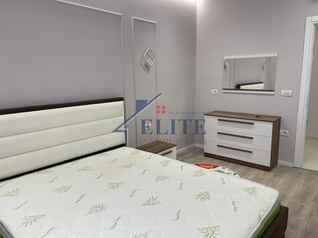 Ish Fusha e Aviacionit, apartament 2+1 për qira
