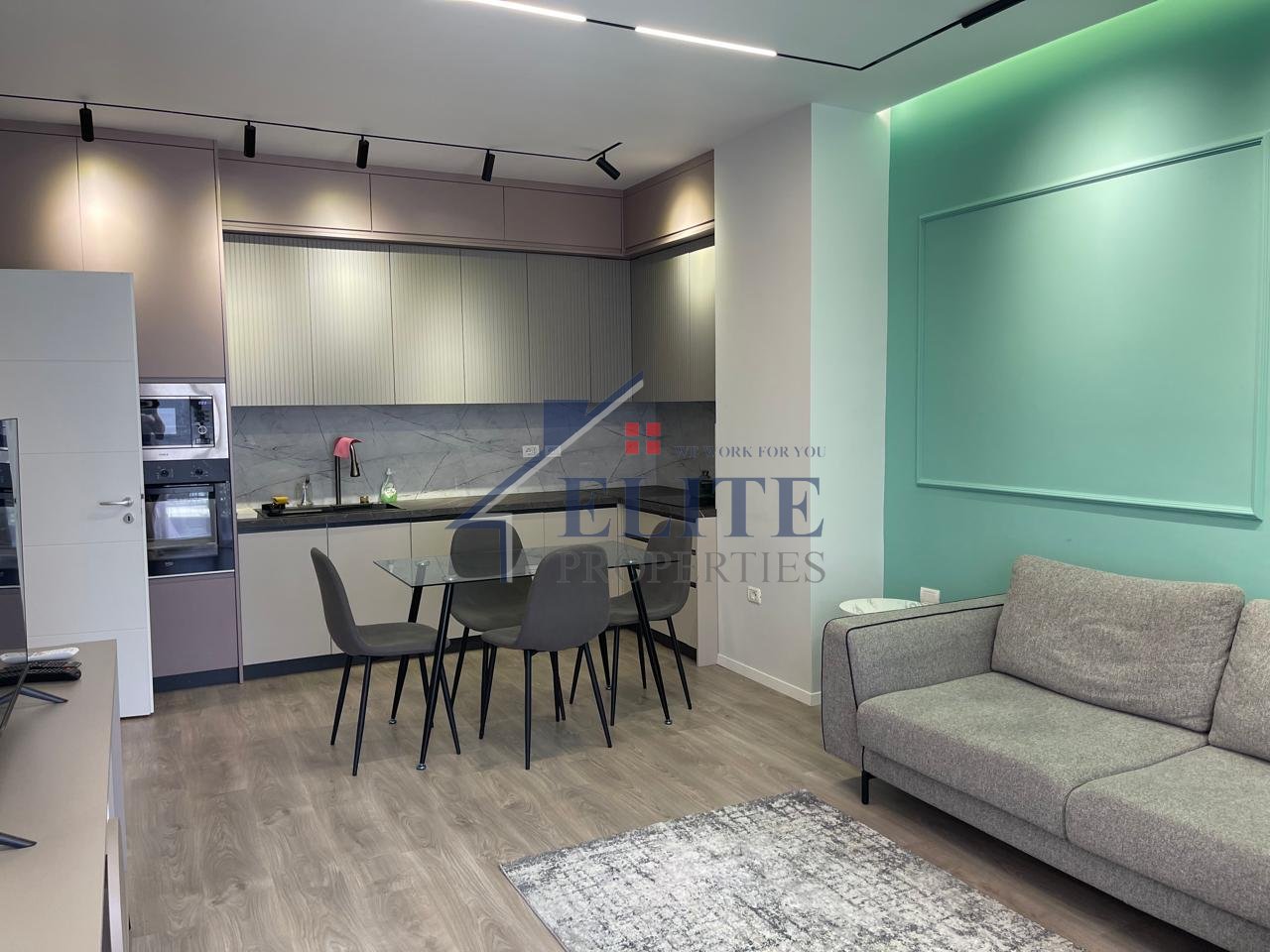 Ish Fusha e Aviacionit, apartament 2+1 për qira