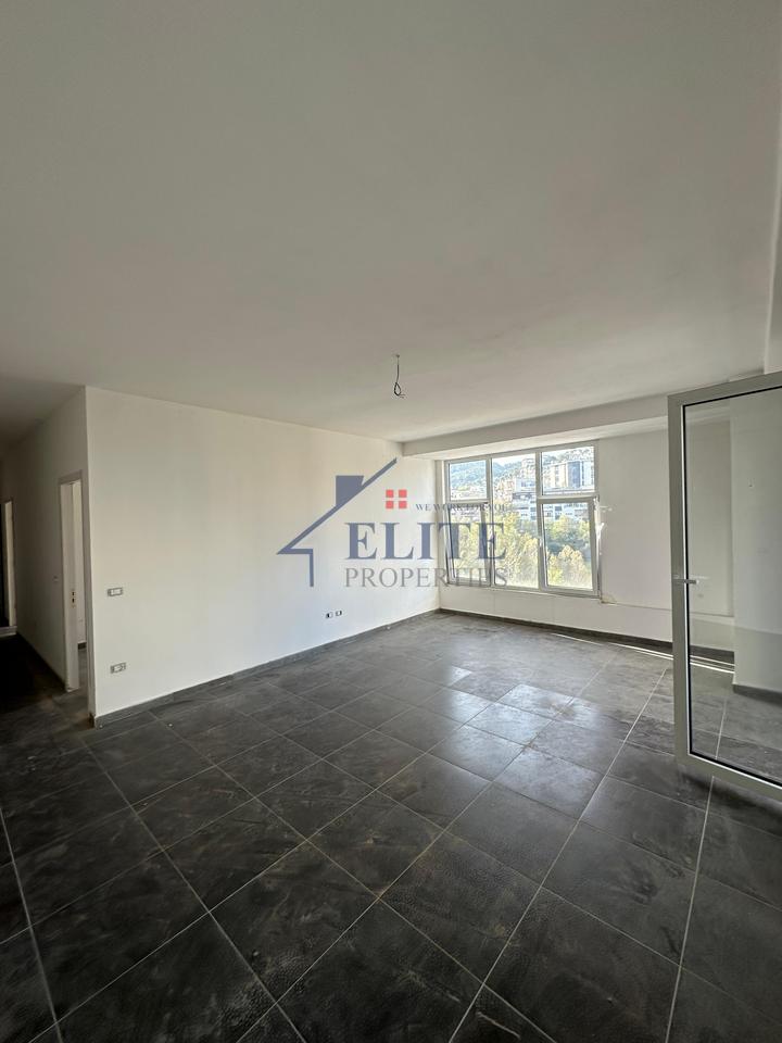 Liqeni i Thatë, apartament 2+1 në shitje