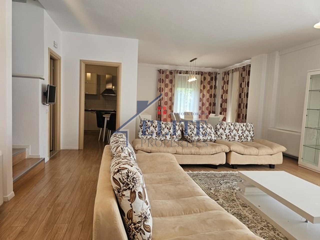 Pranë TEG, vile moderne me qira