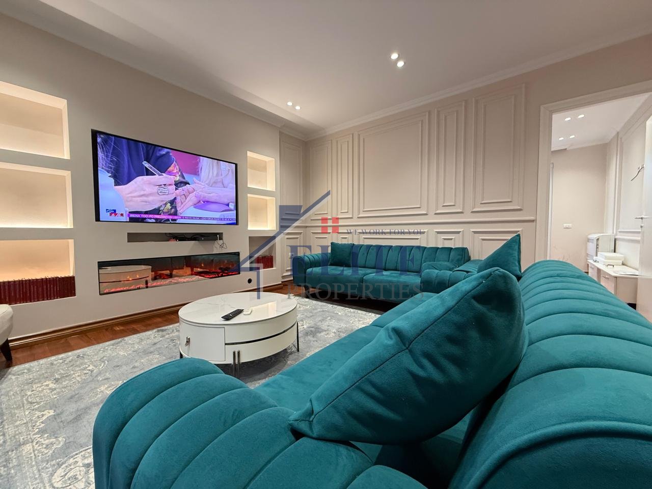 Via Myslym Shyri, attico in affitto