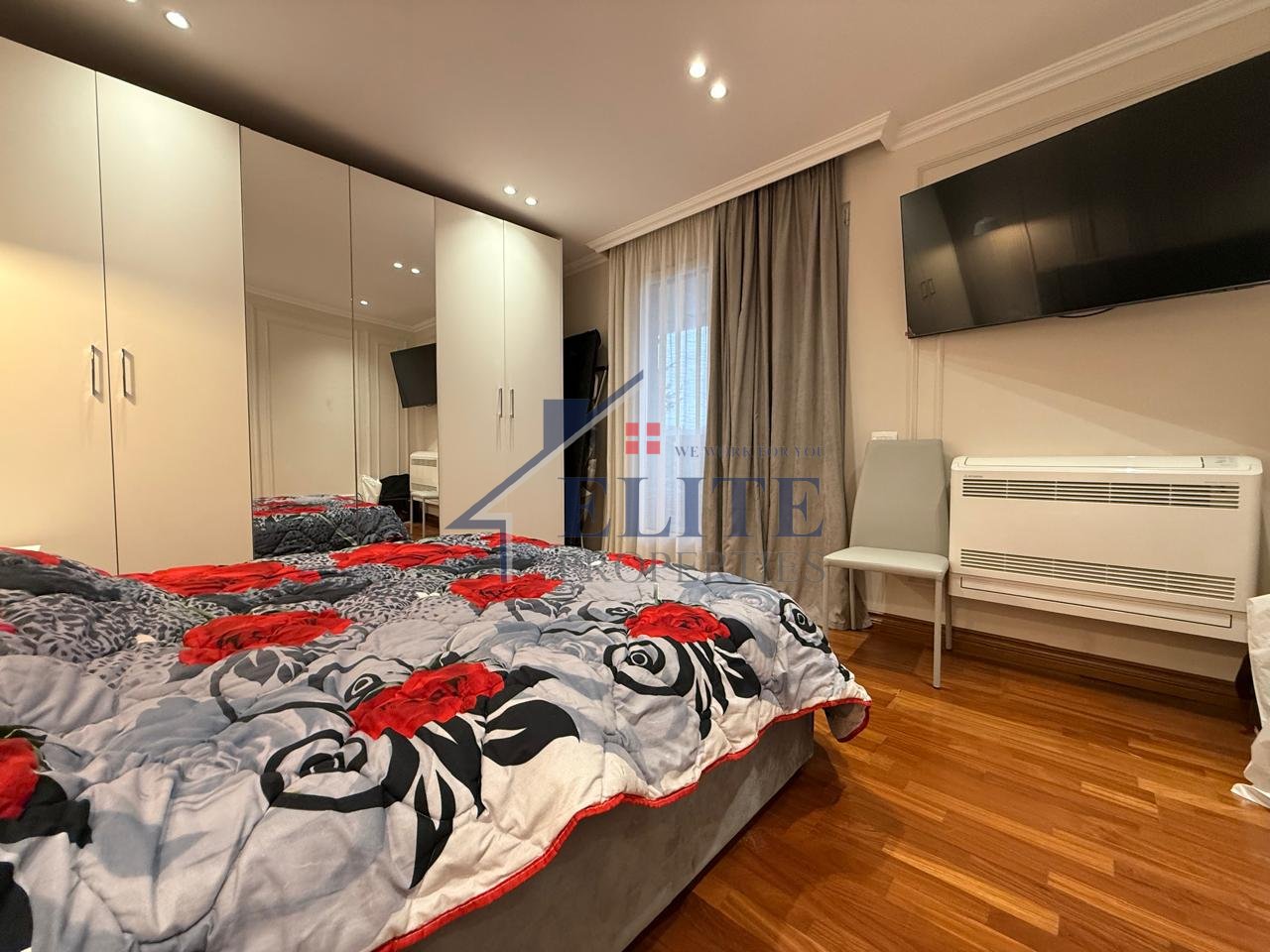 Via Myslym Shyri, attico in affitto