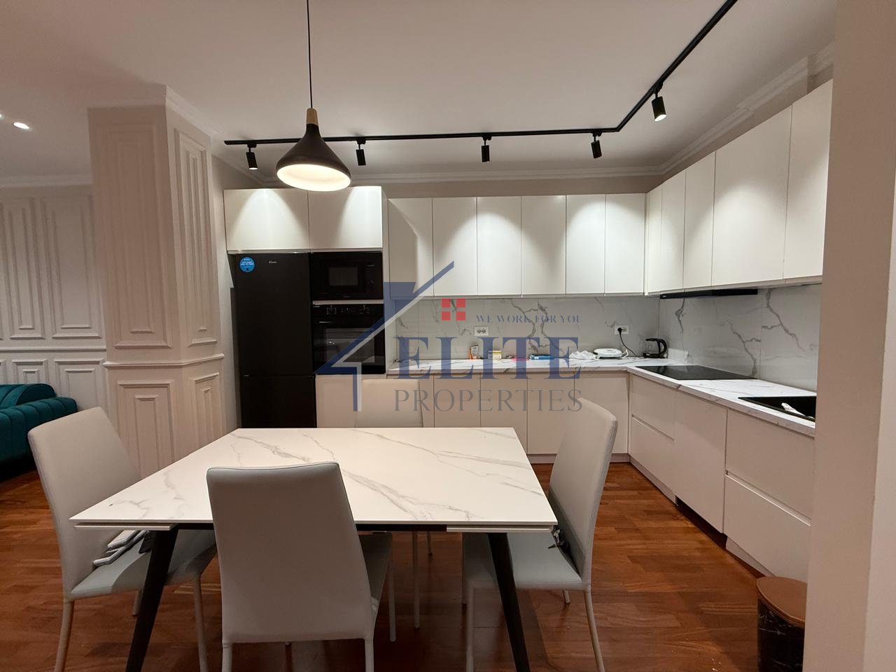 Via Myslym Shyri, attico in affitto