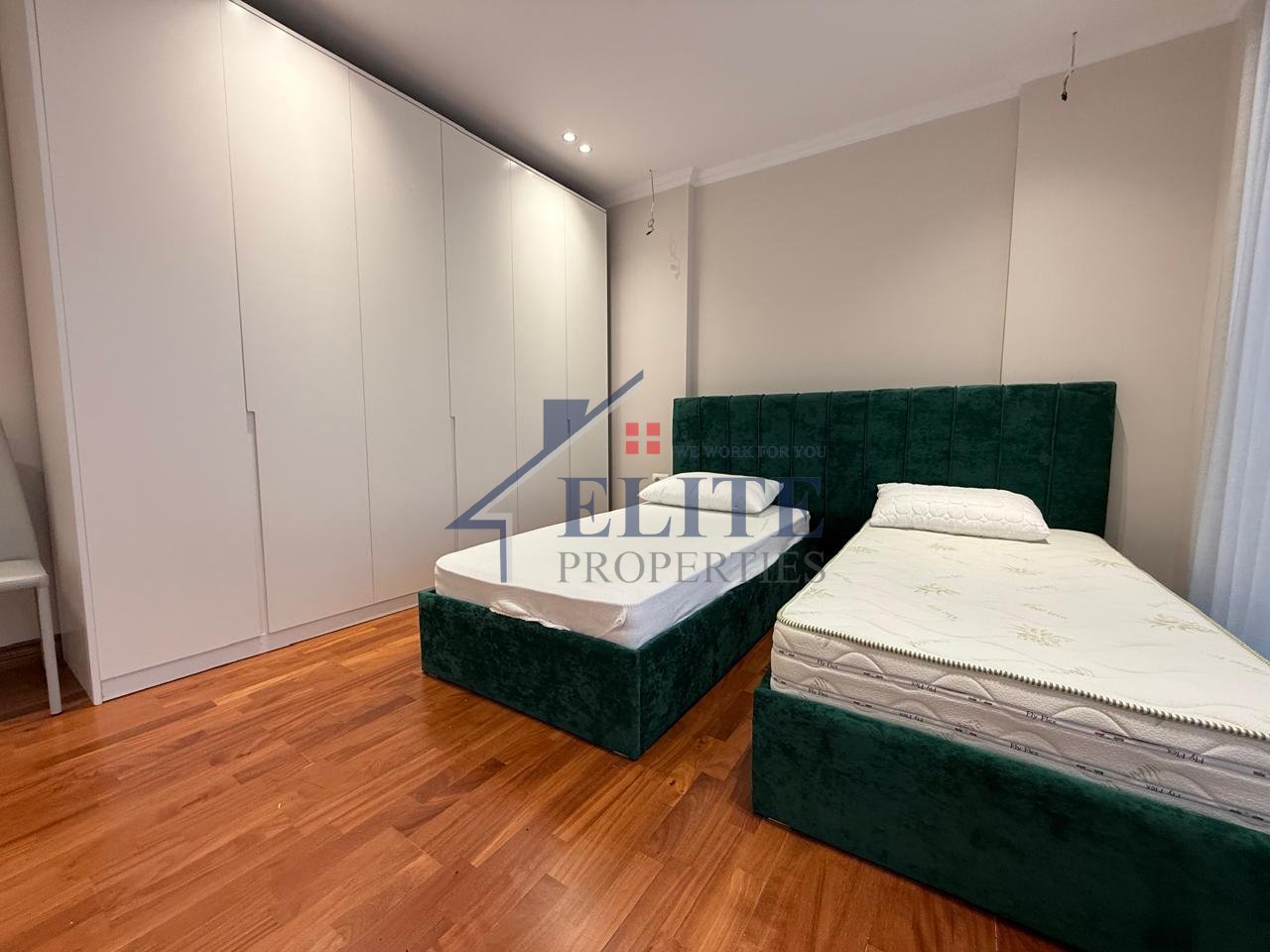 Via Myslym Shyri, attico in affitto