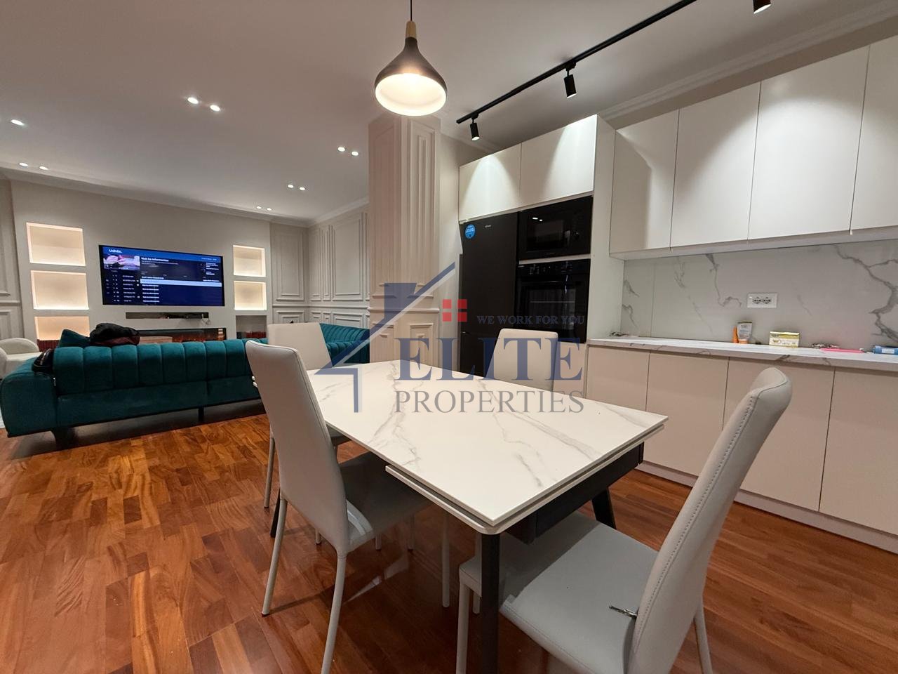 Via Myslym Shyri, attico in affitto