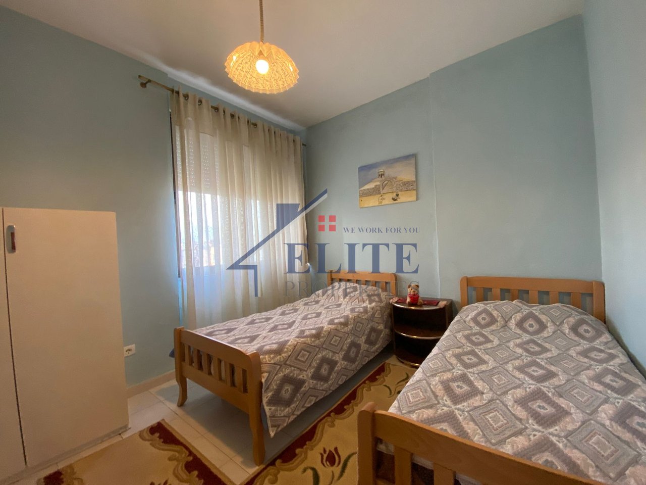 Ali Demi, apartament 2+1 me qira
