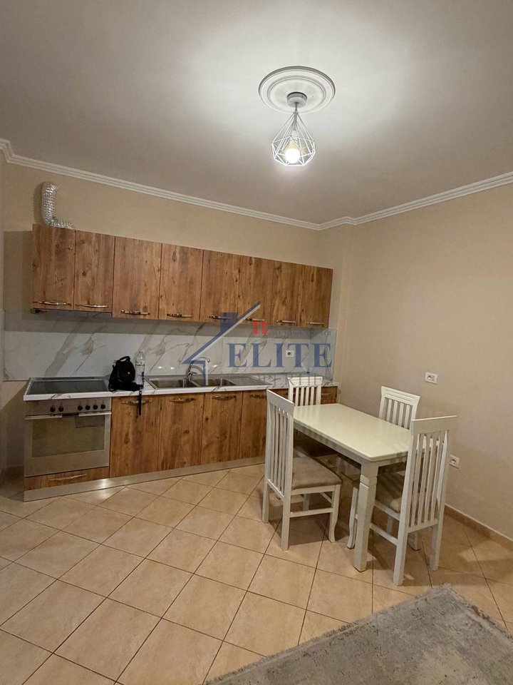 Astir pranë Nela 6, apartament 2+1 me qira