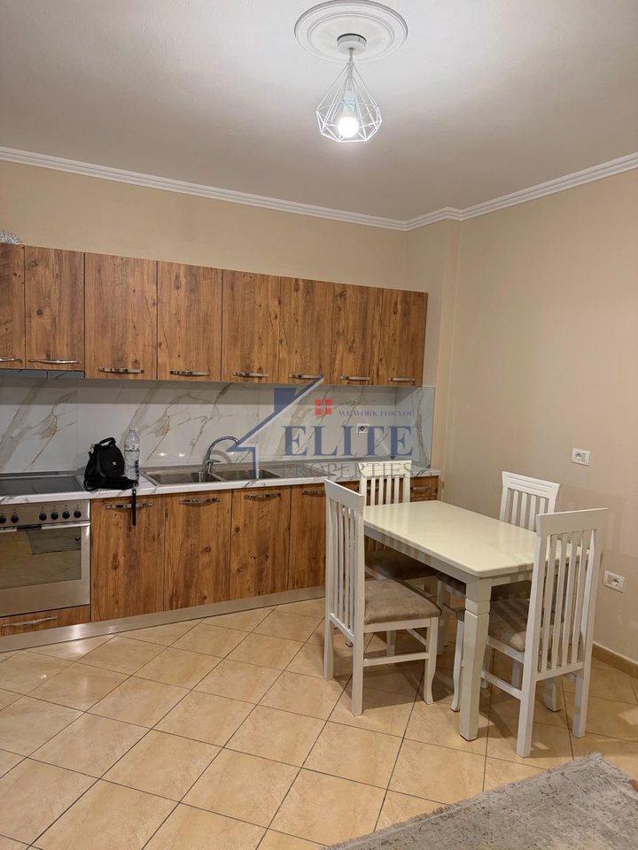 Astir pranë Nela 6, apartament 2+1 me qira