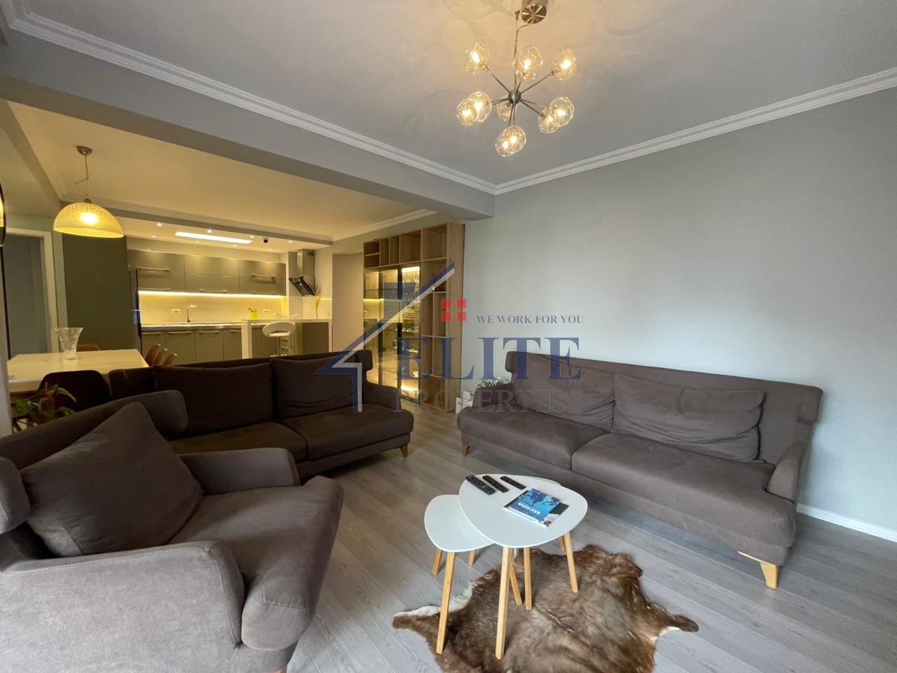 Rr. Vaso Pasha Bllok, apartament 2+1 me qira