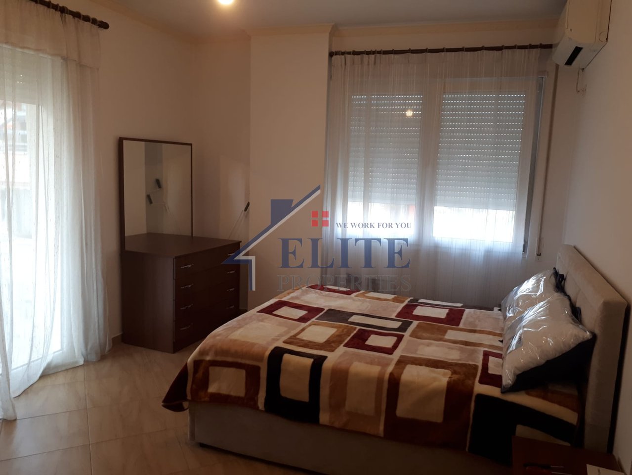 Botanical Garden, two bedroom apartment for rent