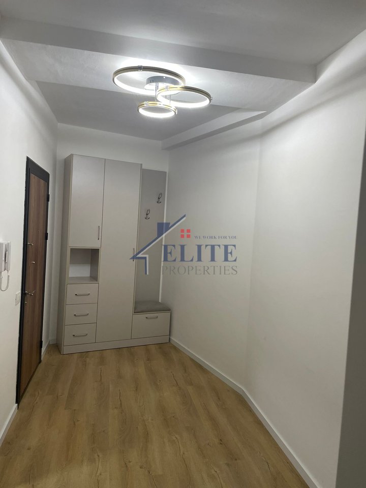 Astir, apartament 2+1 me qira