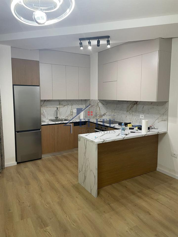 Astir, apartament 2+1 me qira