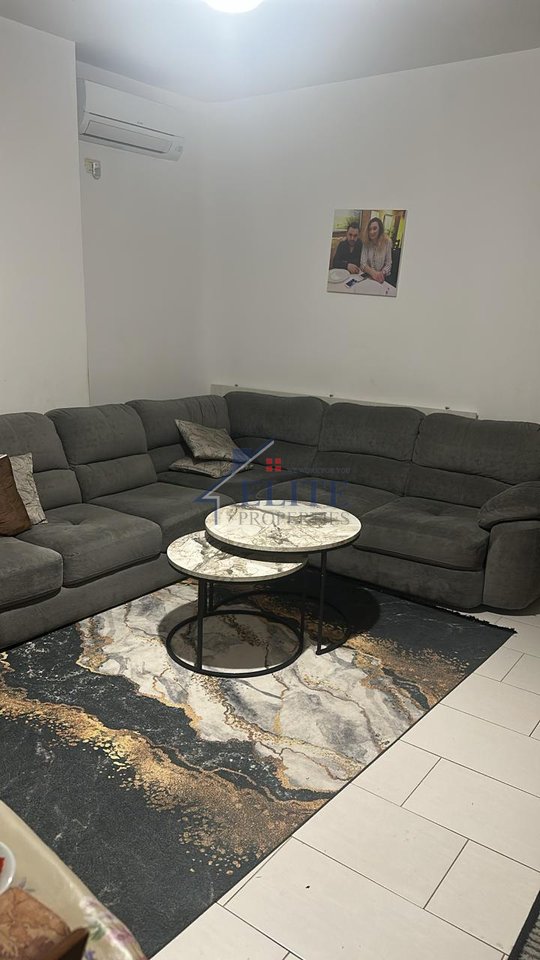 Laprakë, 2+1 apartment for rent