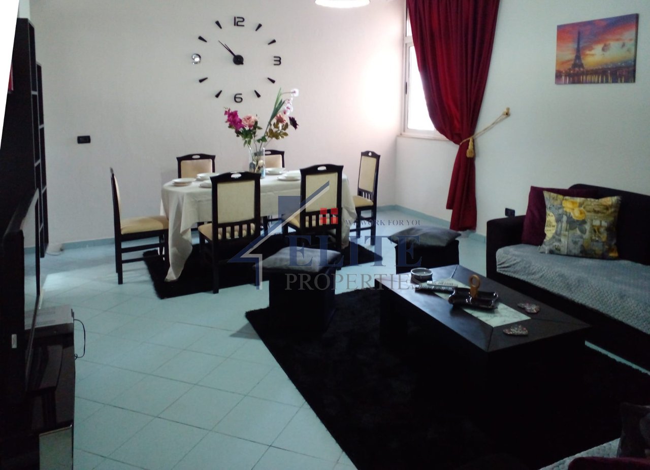 Rruga Mine Peza, apartament 3+1 me qira
