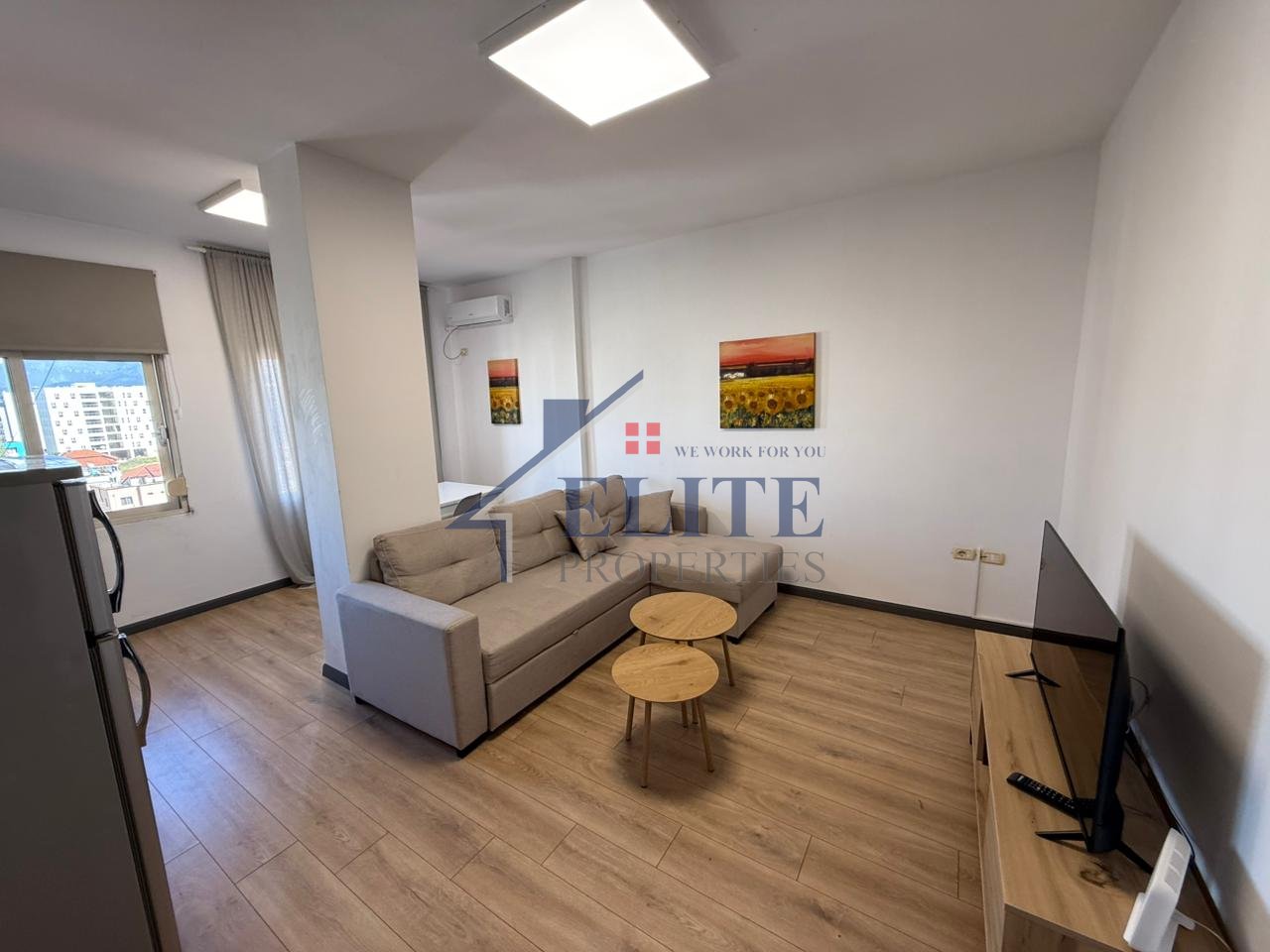 Pranë Qendrës Kristal, apartament 2+1 në shitje