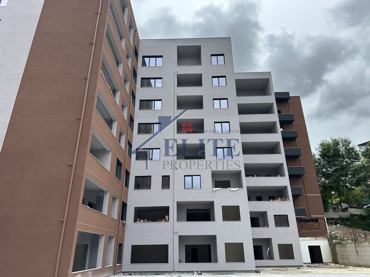Kompleksi Rezidencial Xheluks, apartament 2+1 në shitje