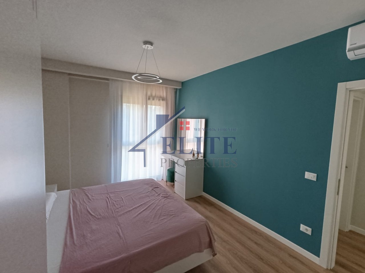 Residenca Botaniku, apartament 2+1 në shitje