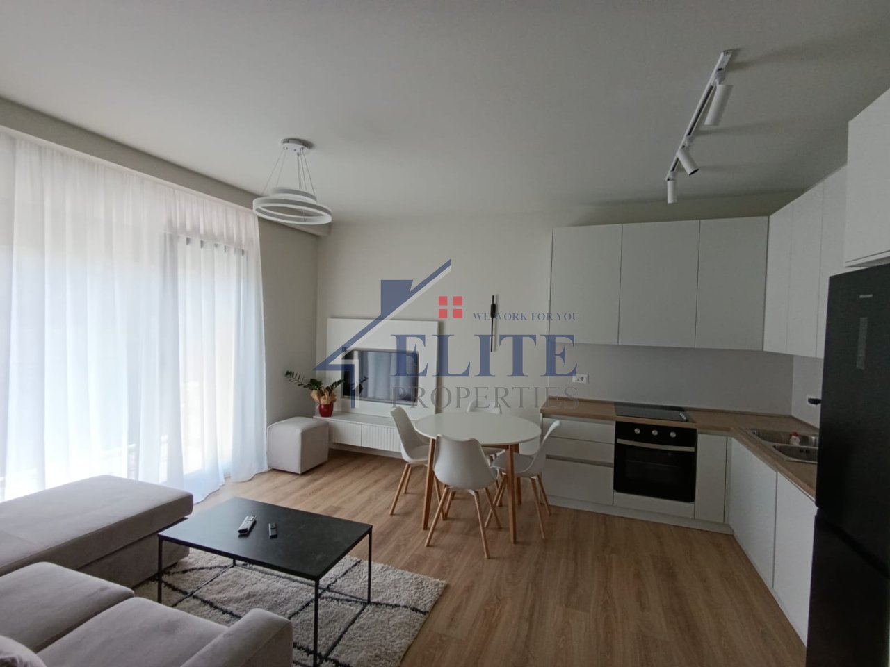 Residenca Botaniku, apartament 2+1 në shitje