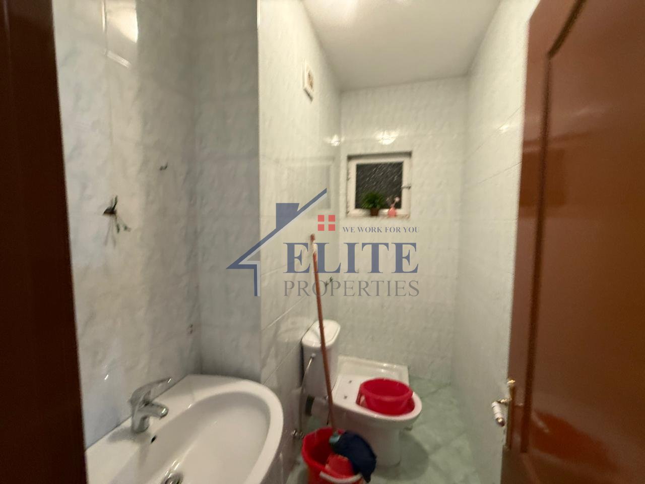 Komuna e Parisit, shiten 2 apartamente 1+1