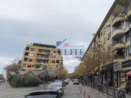 Mine Peza Street, shop for rent