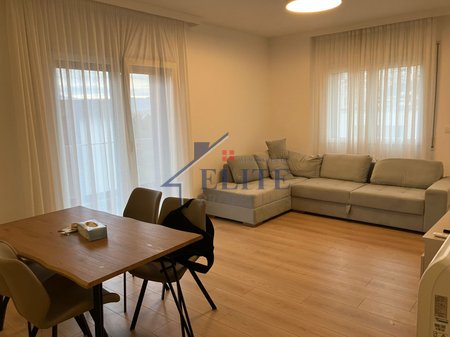 Ne hyrje te Kodres se Diellit 1, apartament 2+1 me qera