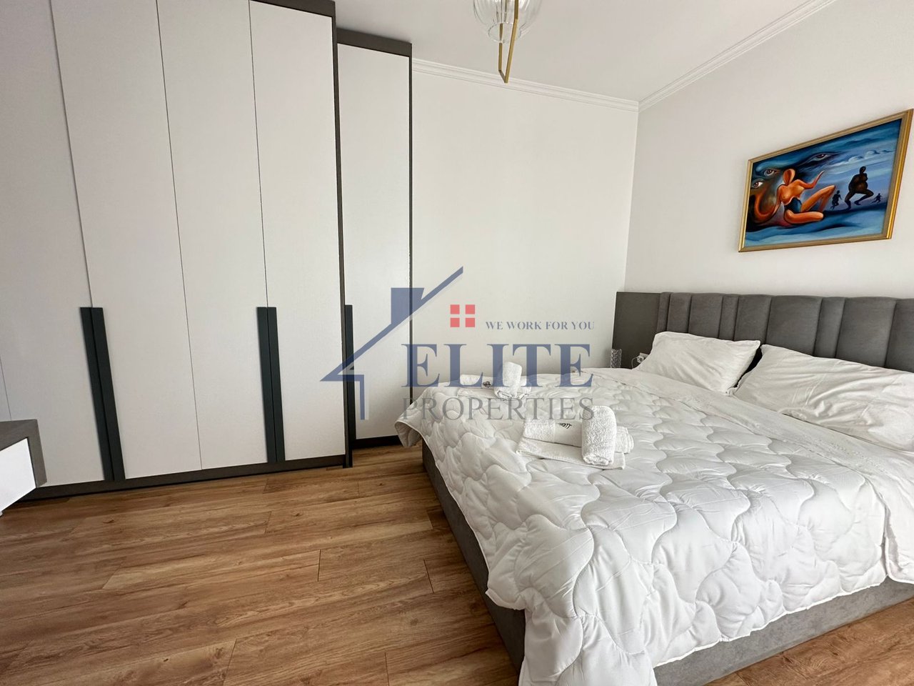 Pazari i Ri, apartament 2+1 me qira