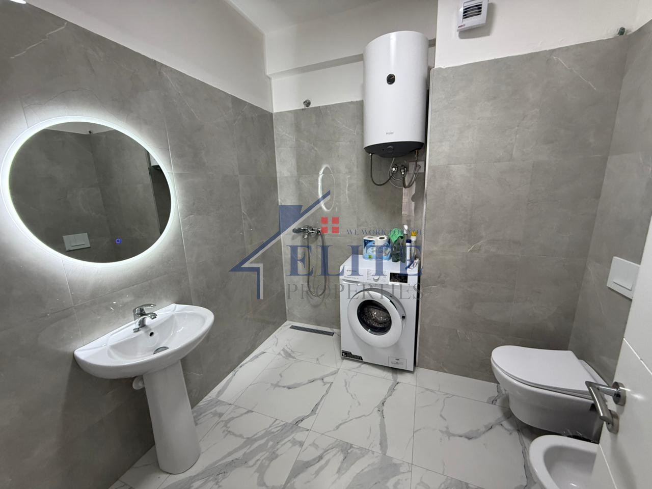 Villa L Astir, appartamento con due camere da letto in affitto