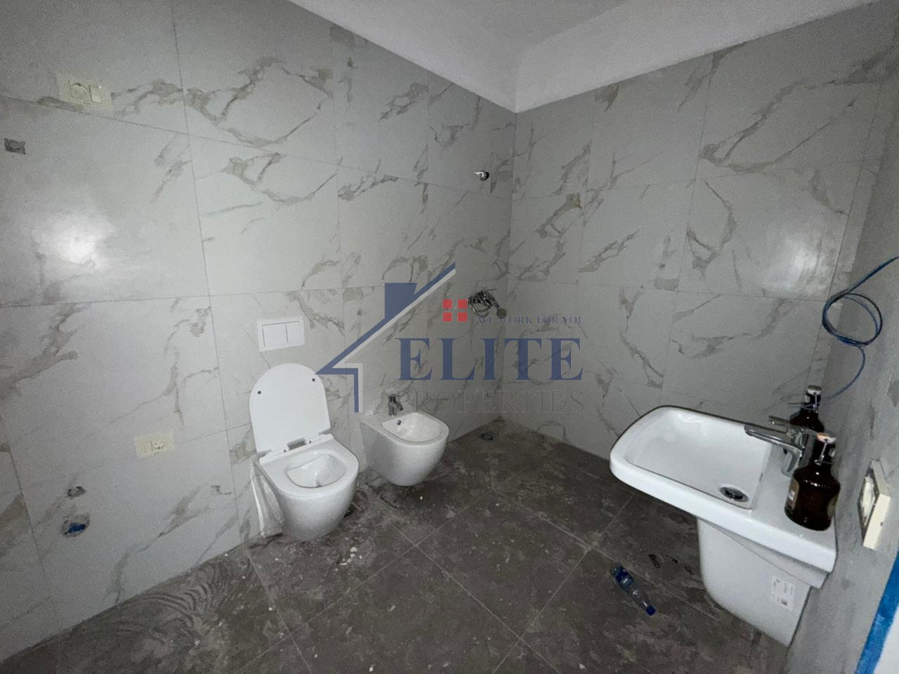 Via Mine Peza, ufficio in affitto