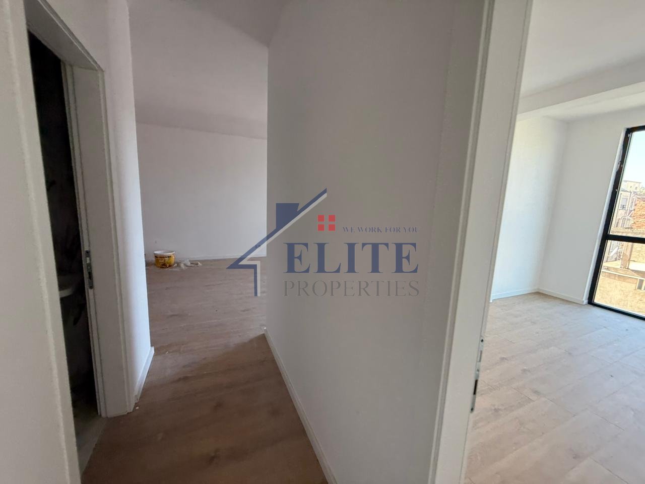 Via Mine Peza, ufficio in affitto