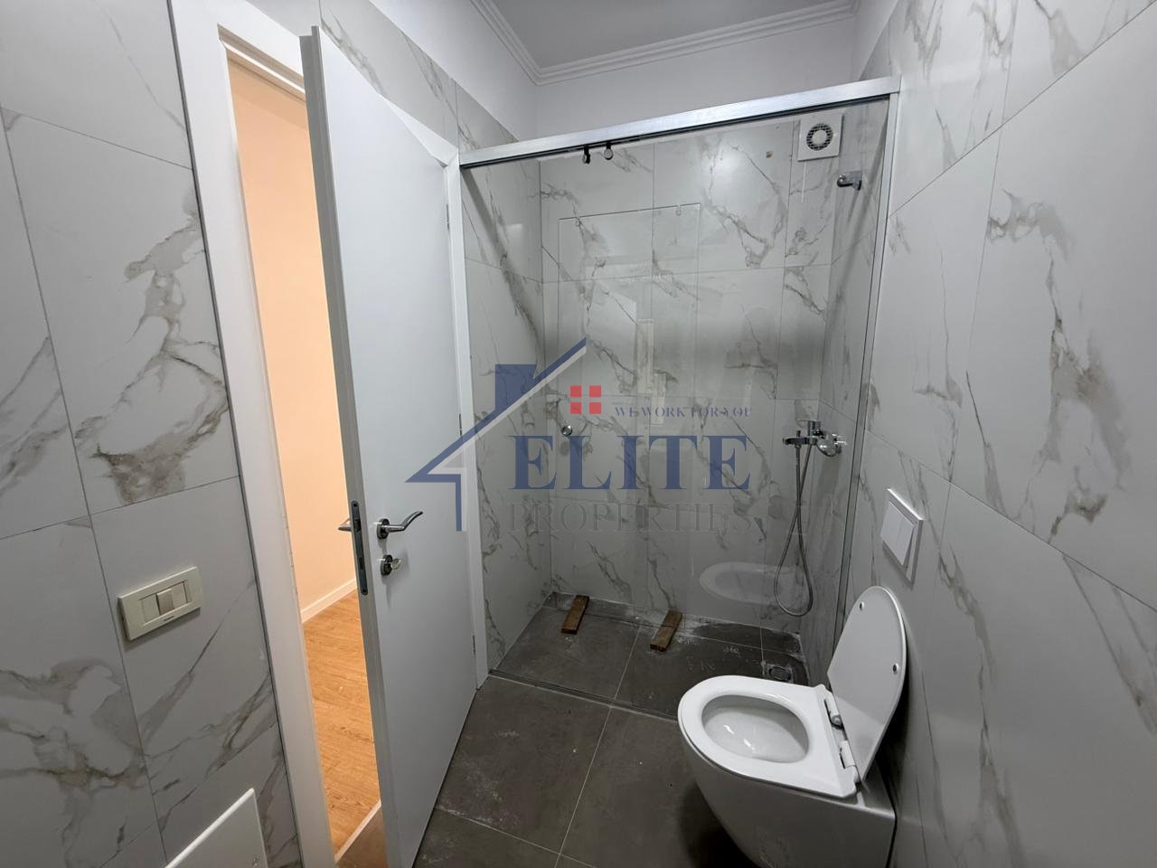 Via Mine Peza, appartamento 2+1 in affitto