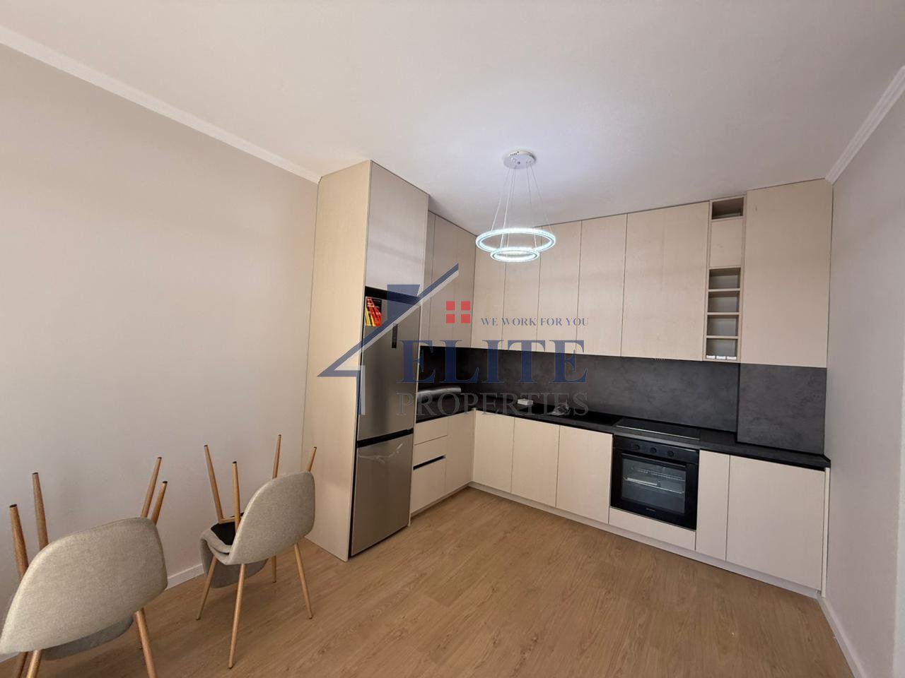 Via Mine Peza, appartamento 2+1 in affitto