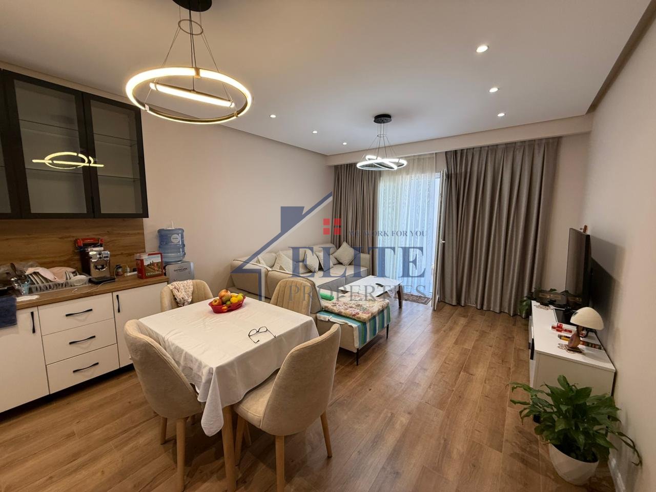 Zogu i Zi, apartament 1+1 me qira