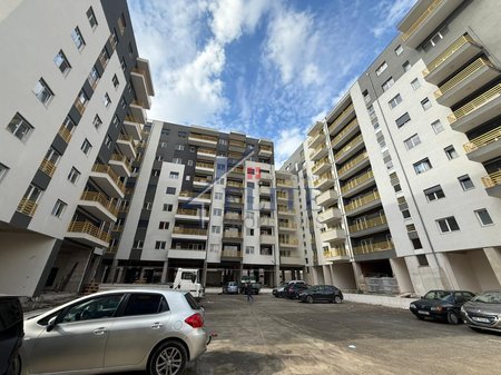 Ambient Biznesi në shitje – Rruga Dritan Hoxha, Tiranë