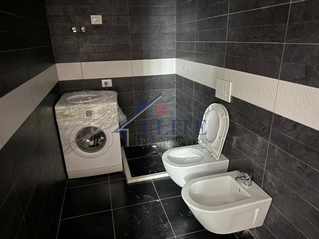 Zogu i Zi, apartament 1+1 me qira