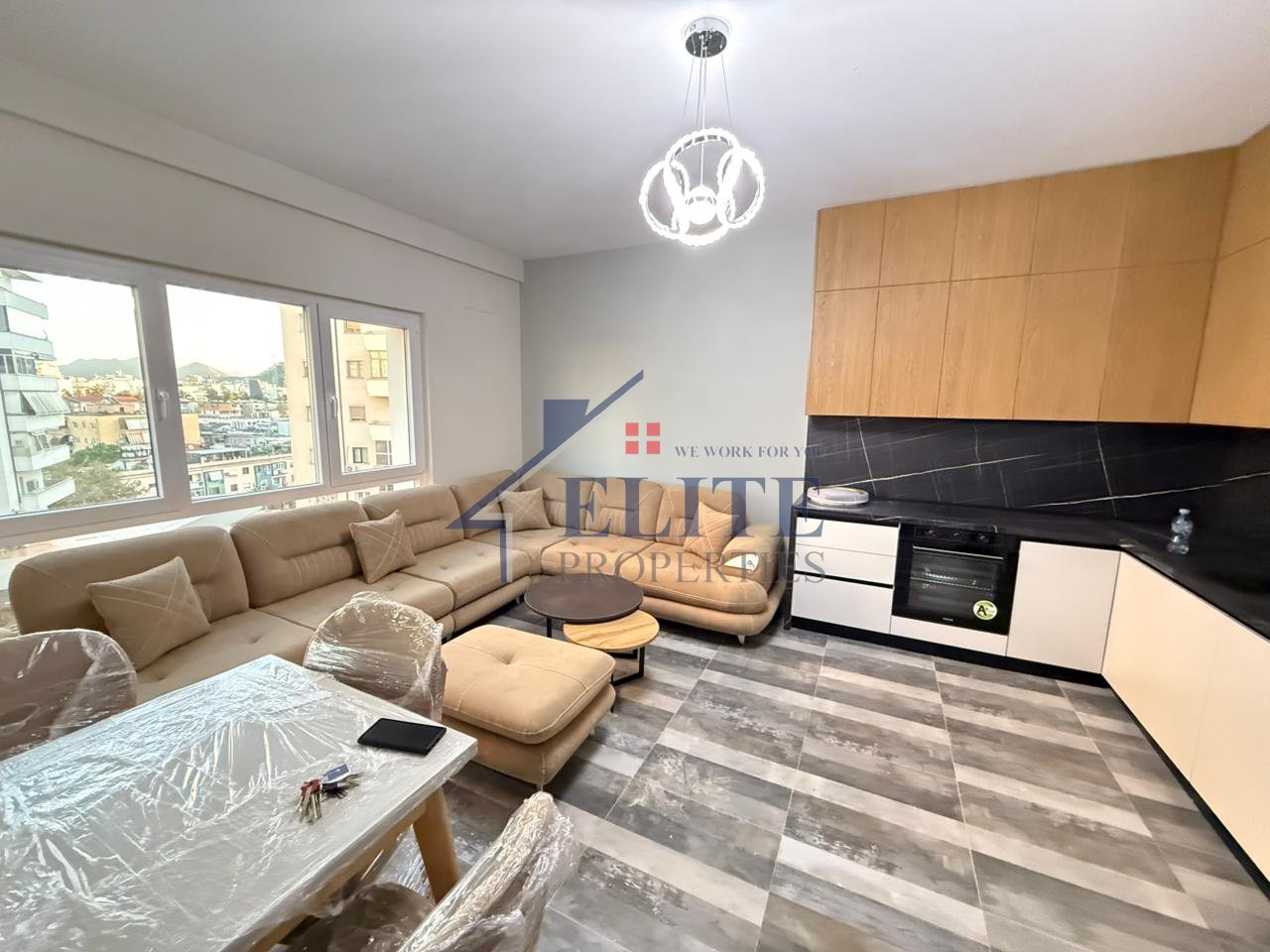 Zogu i Zi, apartament 1+1 me qira