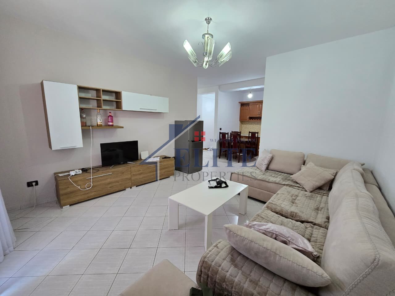 Astir, Tiranë – apartament 2+1+2 ne shitje