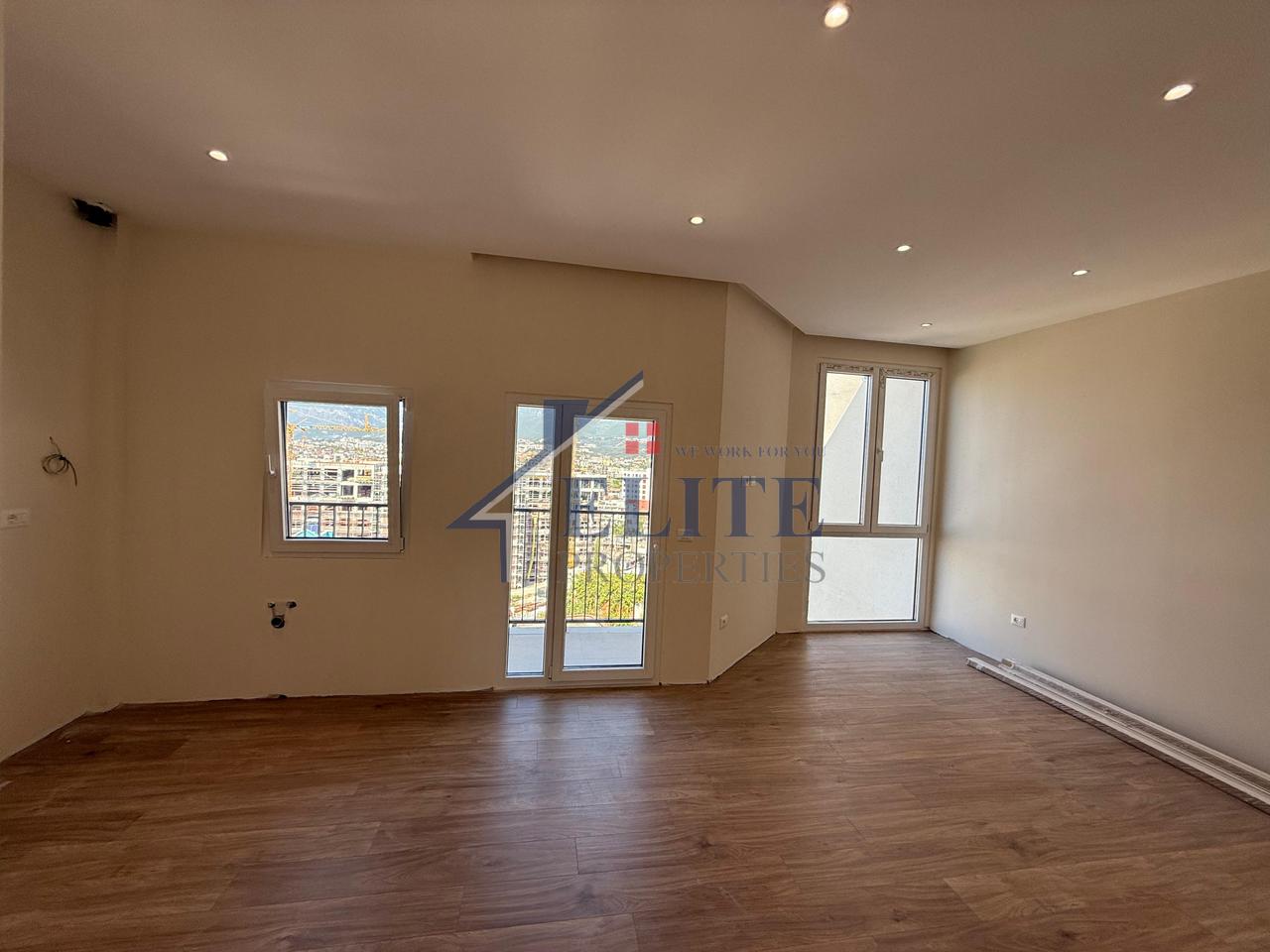 Via Mihal Grameno, appartamento 1+1 in vendita