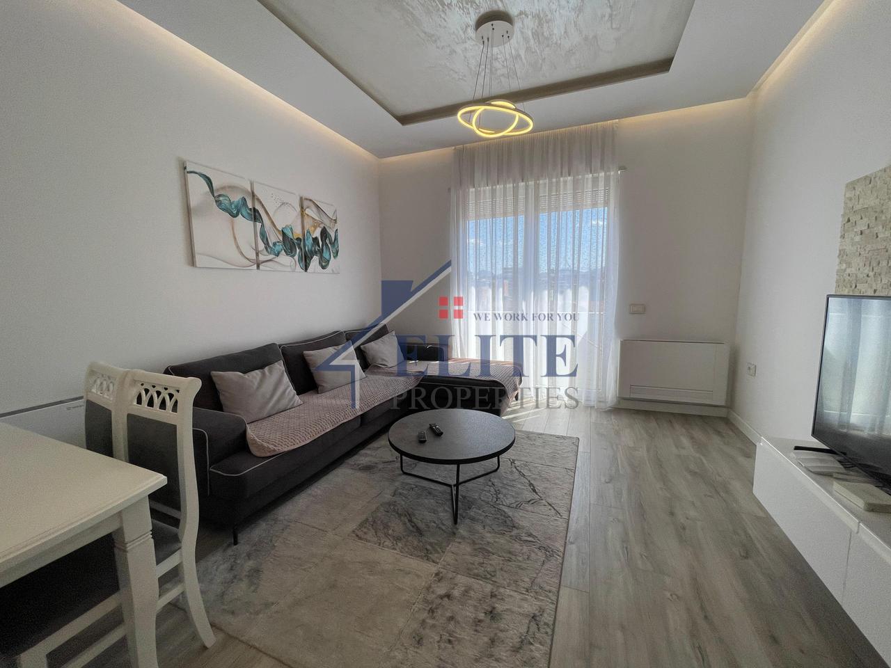 Pallatet Shallvare – appartamento 1+1 in affitto