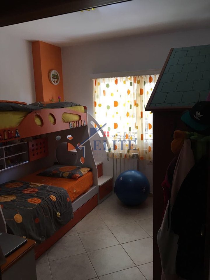 Rruga e Elbasanit, apartament 2+1 me qira