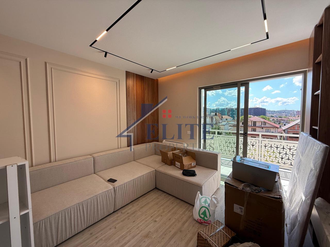 Fusha e Aviacionit, apartament 1+1 me qira