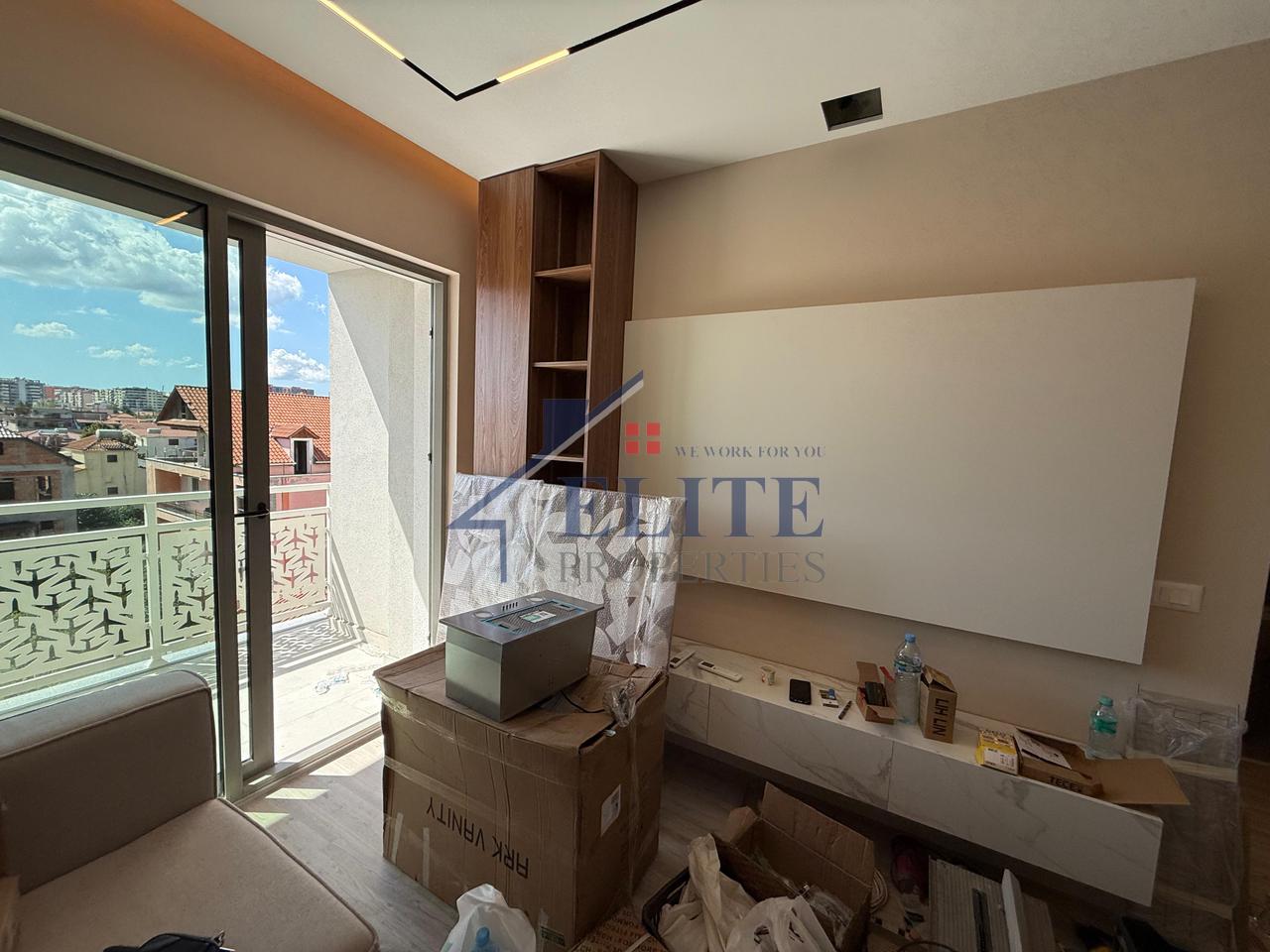 Fusha e Aviacionit, apartament 1+1 me qira