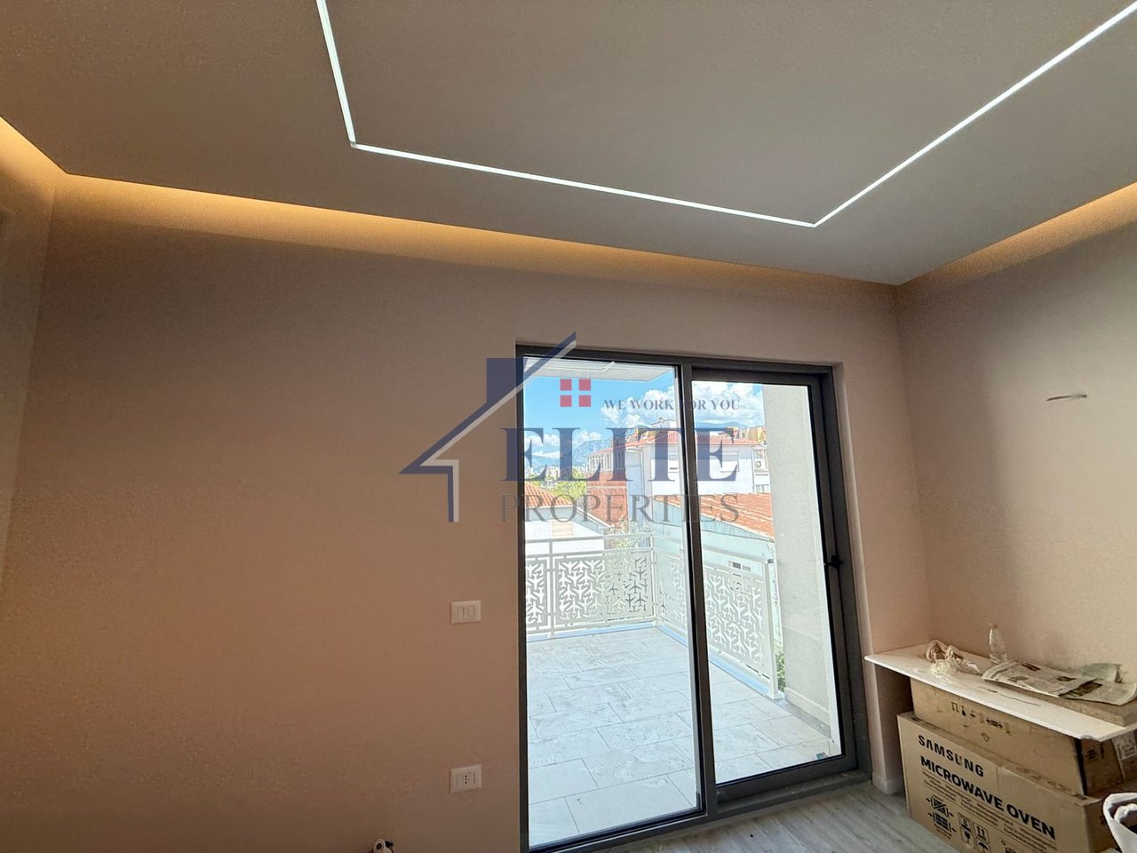 Ish Fusha e Aviacionit, apartament 2+1 për qira