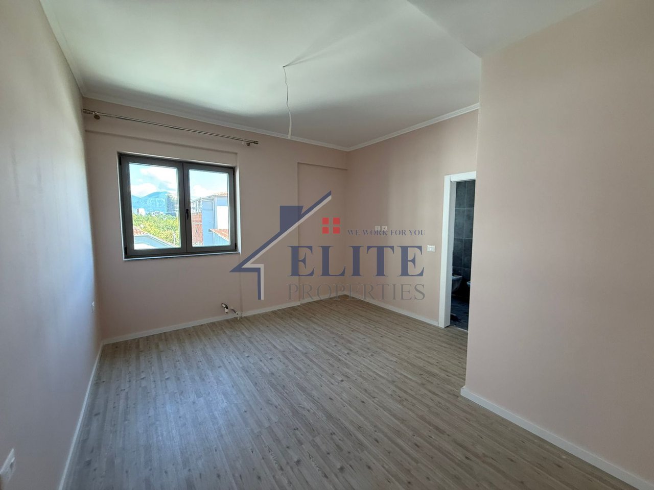 Ish Fusha e Aviacionit, apartament 2+1 për qira