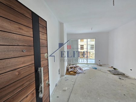 Bulevardi Donald Trump Kamëz, apartament 1+1 në shitje