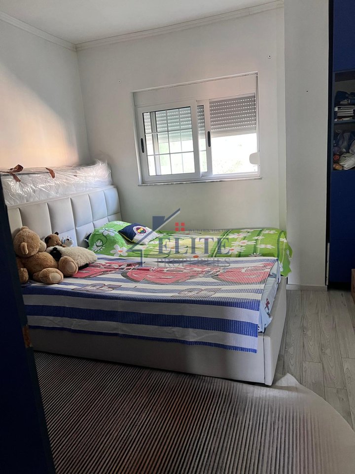 Komuna e Parisit – apartament 2+1 me qira
