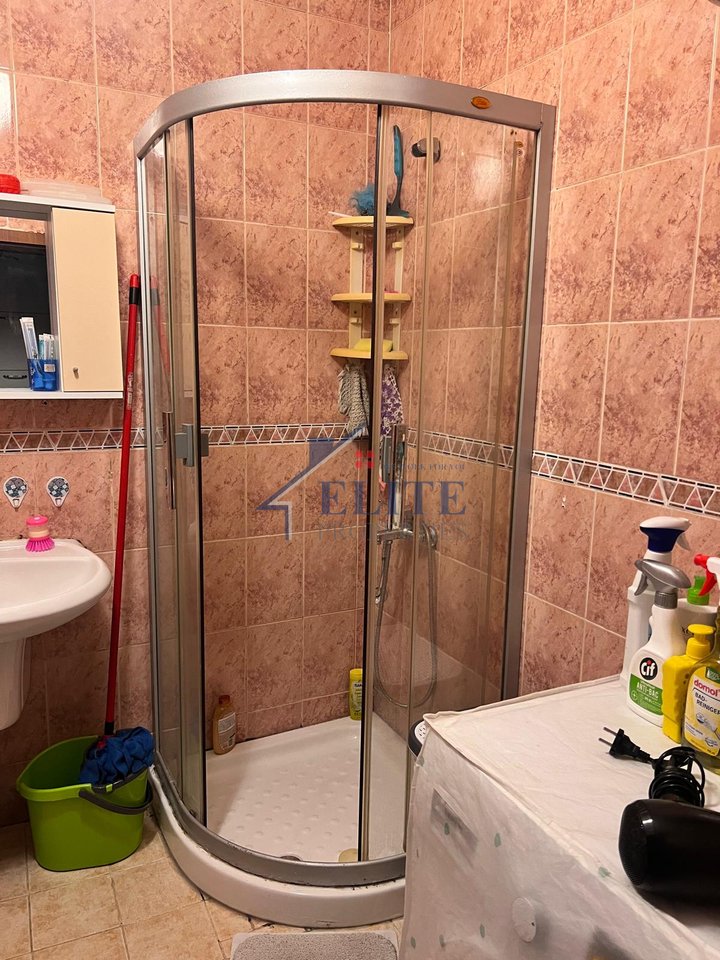 Komuna e Parisit – apartament 2+1 me qira