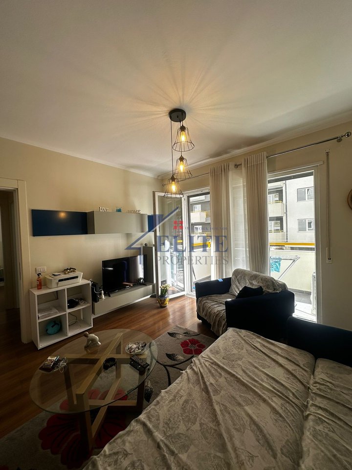 Dritan Hoxha Street, apartment 1+1 for rent