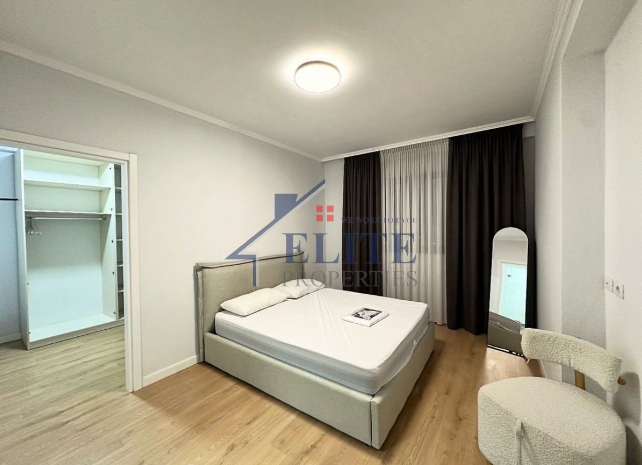 Zogu i Zi, apartament 2+1 me qira