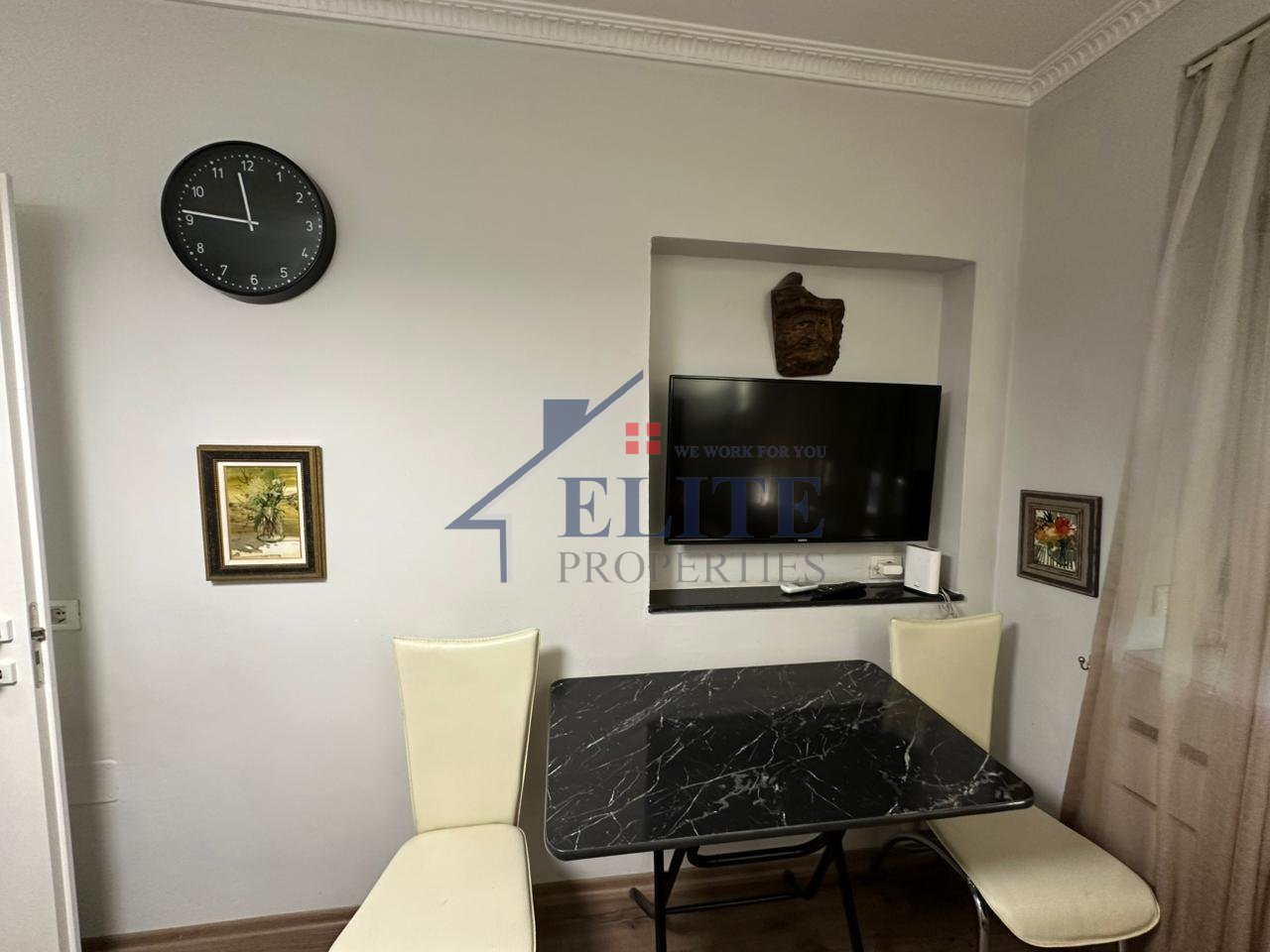 Xhamia e Tabakëve –  apartament 1+1 me qira