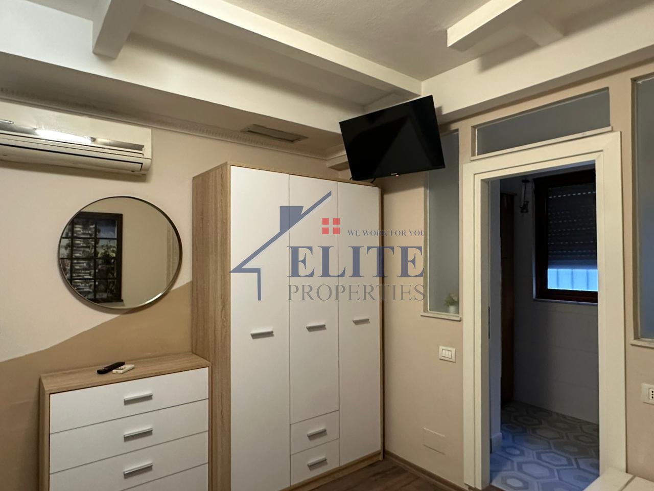 Xhamia e Tabakëve –  apartament 1+1 me qira